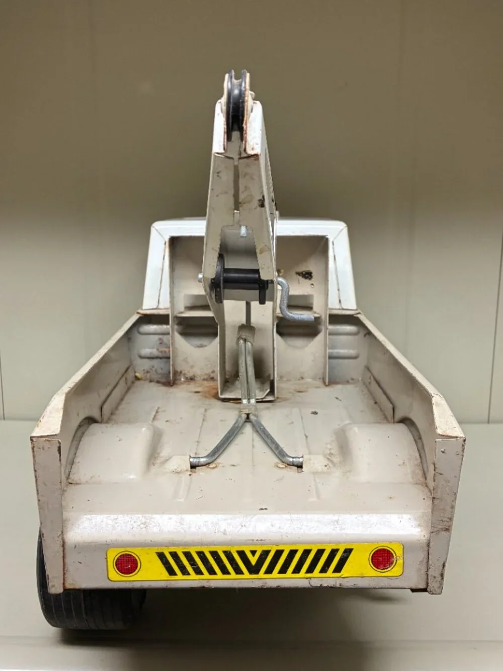 Vintage 1970s Mighty Tonka Chevron Tow Wrecker Truck 24 Hr Service Pressed Steel